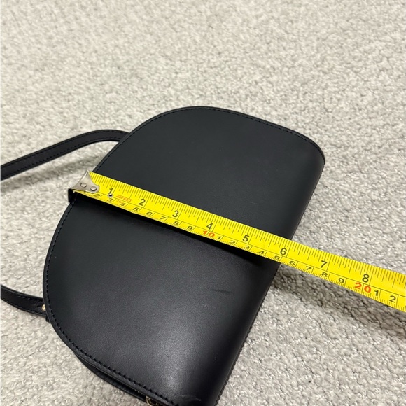 A.P.C. Black Demi-Lune Clutch Leather - Picture 13 of 13